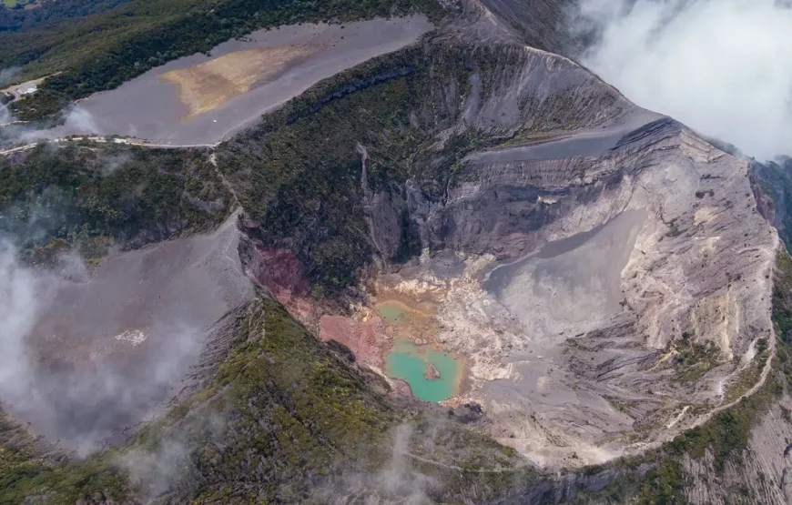 Volcano Helicopter Tours Costa Rica